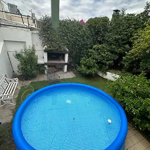 https://villa-casa-bombal.hotelsmendoza.com